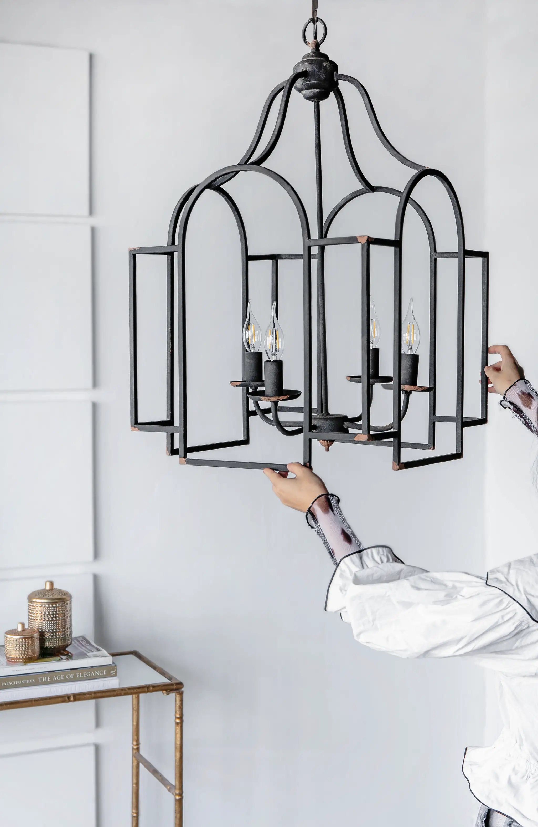 Malin Entry 4-Light Chandelier by HouseOfZazla
