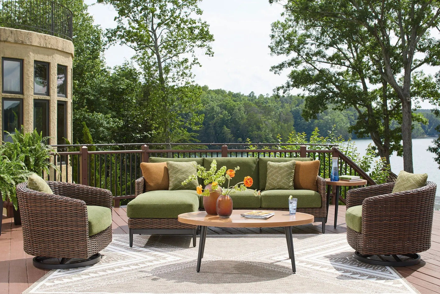 Horizon Hall - Lounge Set by Unique Piece Furniture