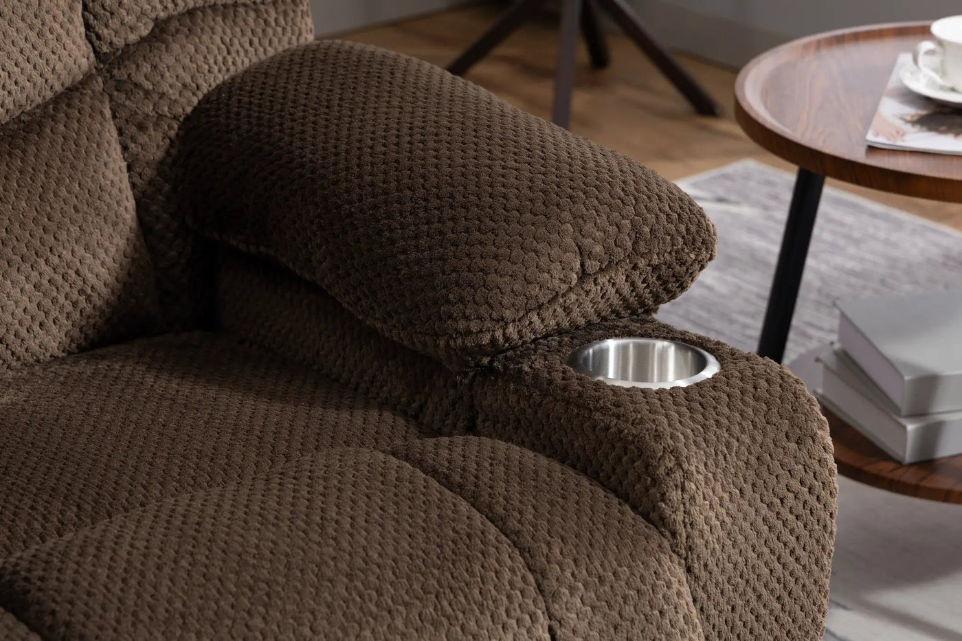 Ultra Wide Electric Lounge Chair by HouseOfZazla
