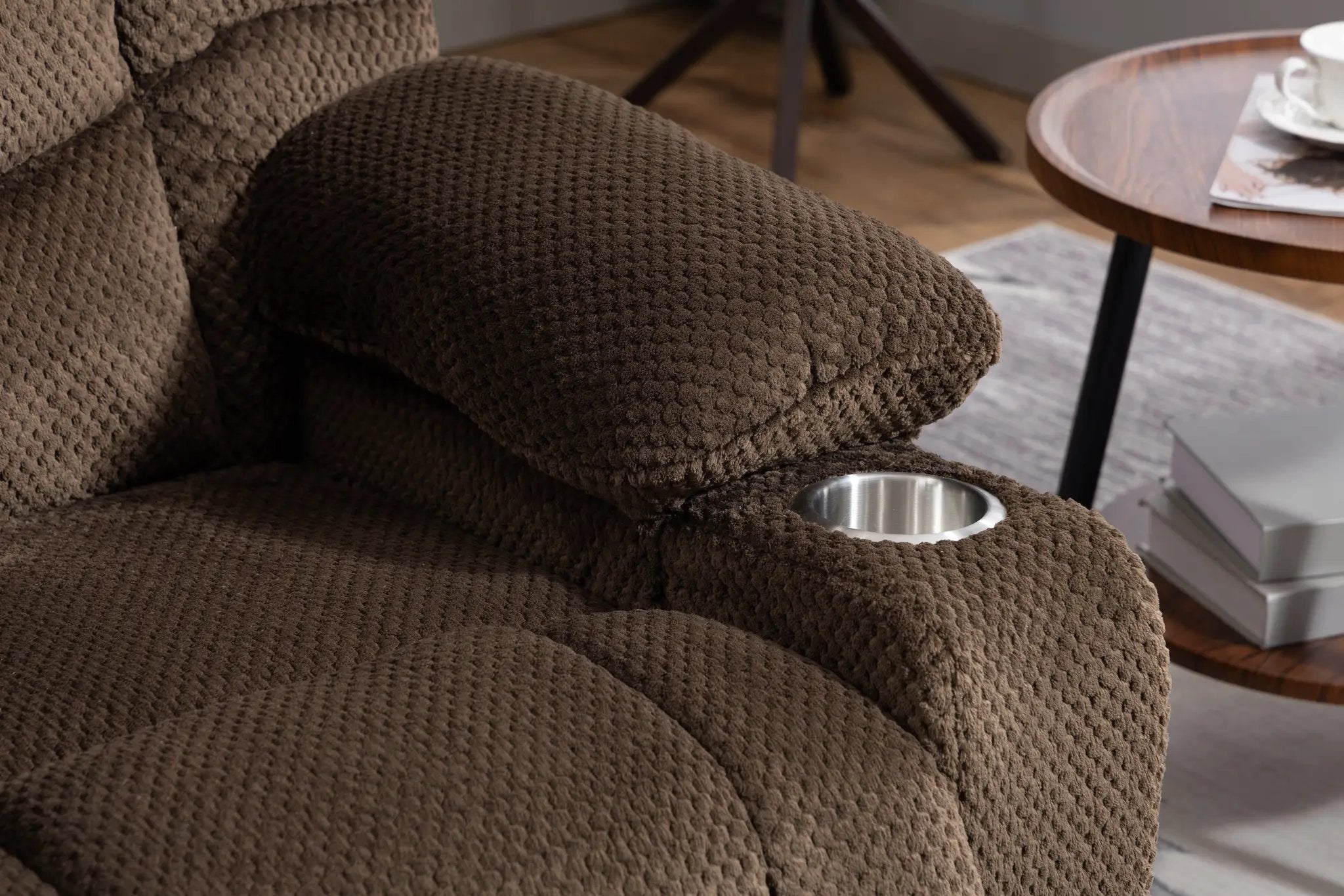 Ultra Wide Electric Lounge Chair by HouseOfZazla