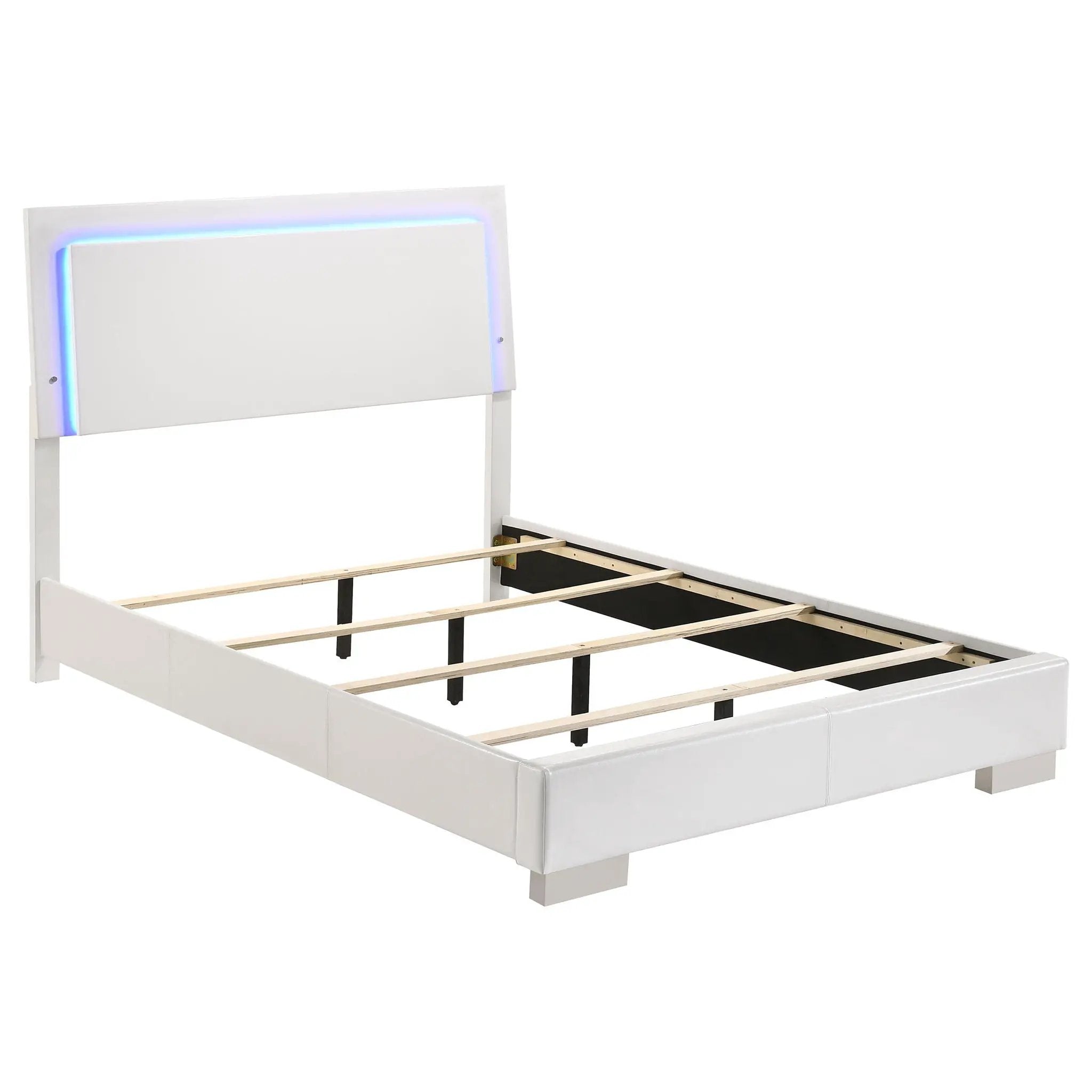 Felicity 4-piece Twin Bedroom Set White High Gloss by Unique Piece Furniture