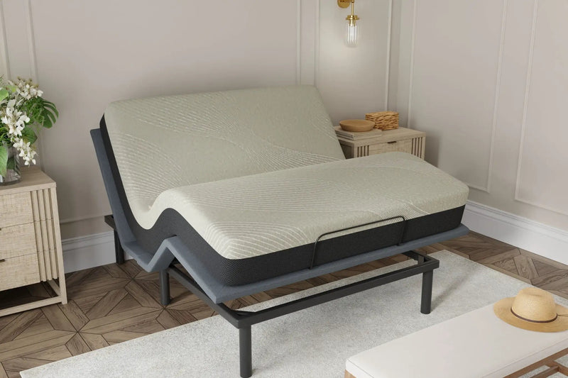 Gel Comfort - 8" Firm Mattress by HouseOfZazla