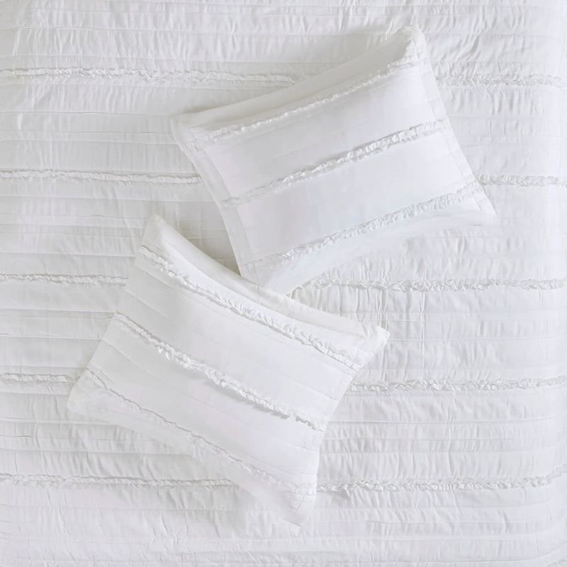 4 Piece Reversible Ruffle Quilt Set with Throw Pillow White King/Cal King by HouseOfZazla