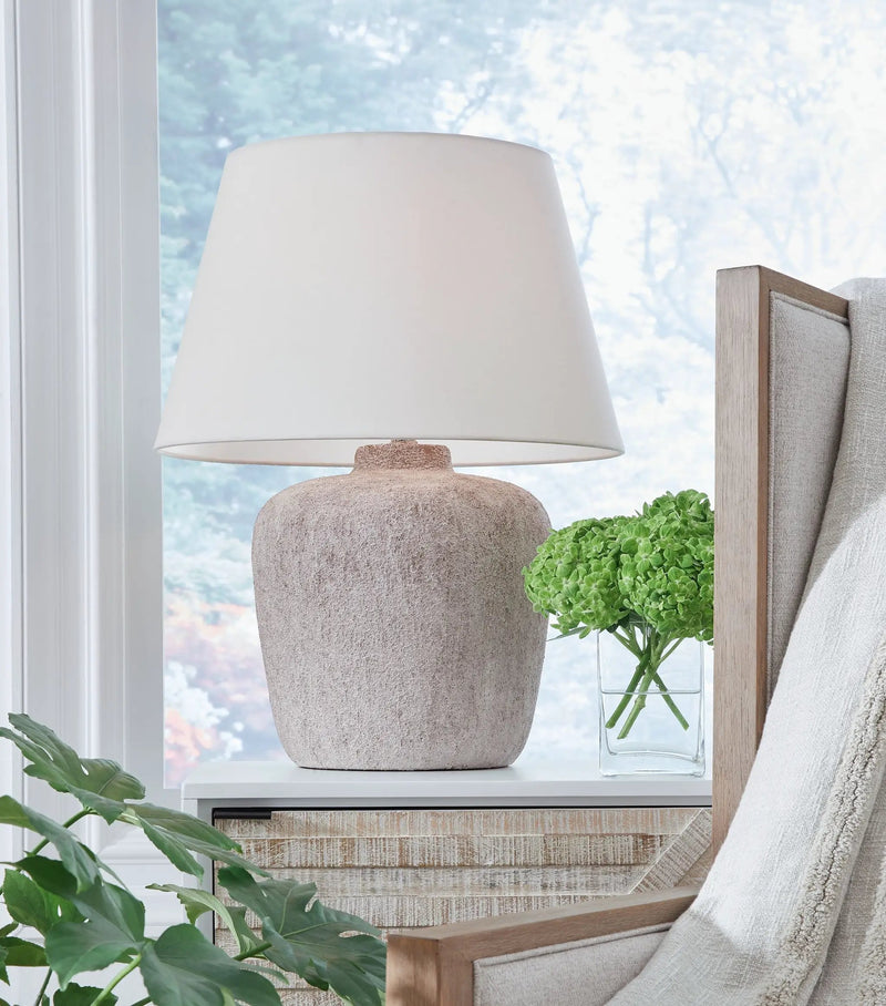 Danry - Metal Table Lamp - Distressed Cream by Unique Piece Furniture