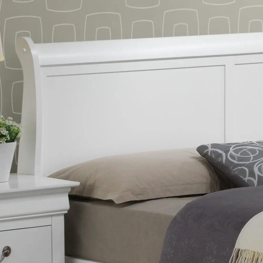 Upholstered Panel Sleigh Bed Design by Unique Piece Furniture