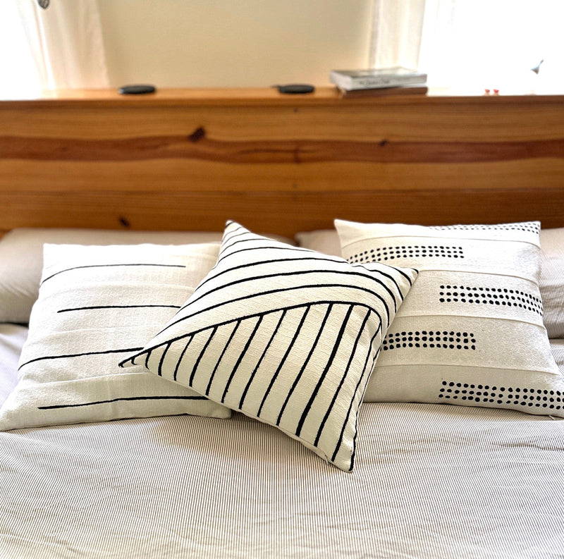 Organic Lines White Sadza Pillow, photo 4 of 4