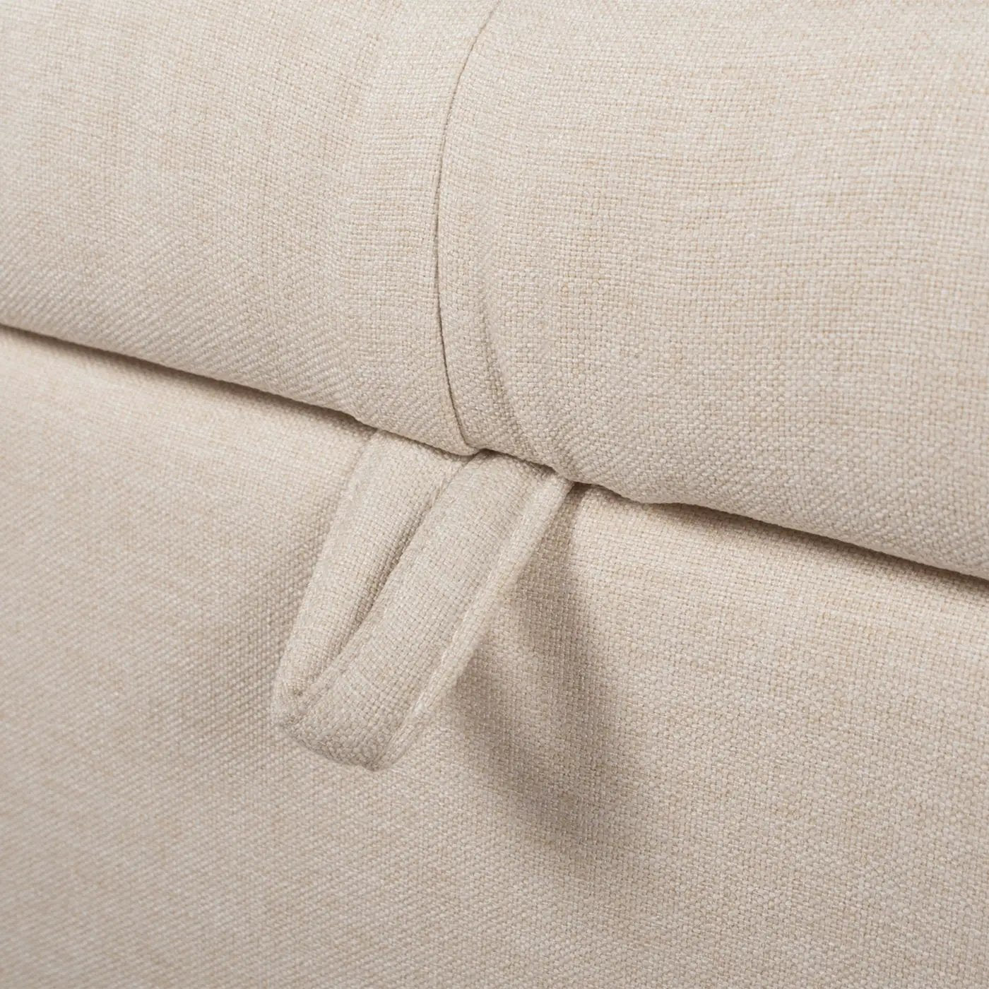 Jacqueline - Tufted Roll Arm Storage Bench by HouseOfZazla