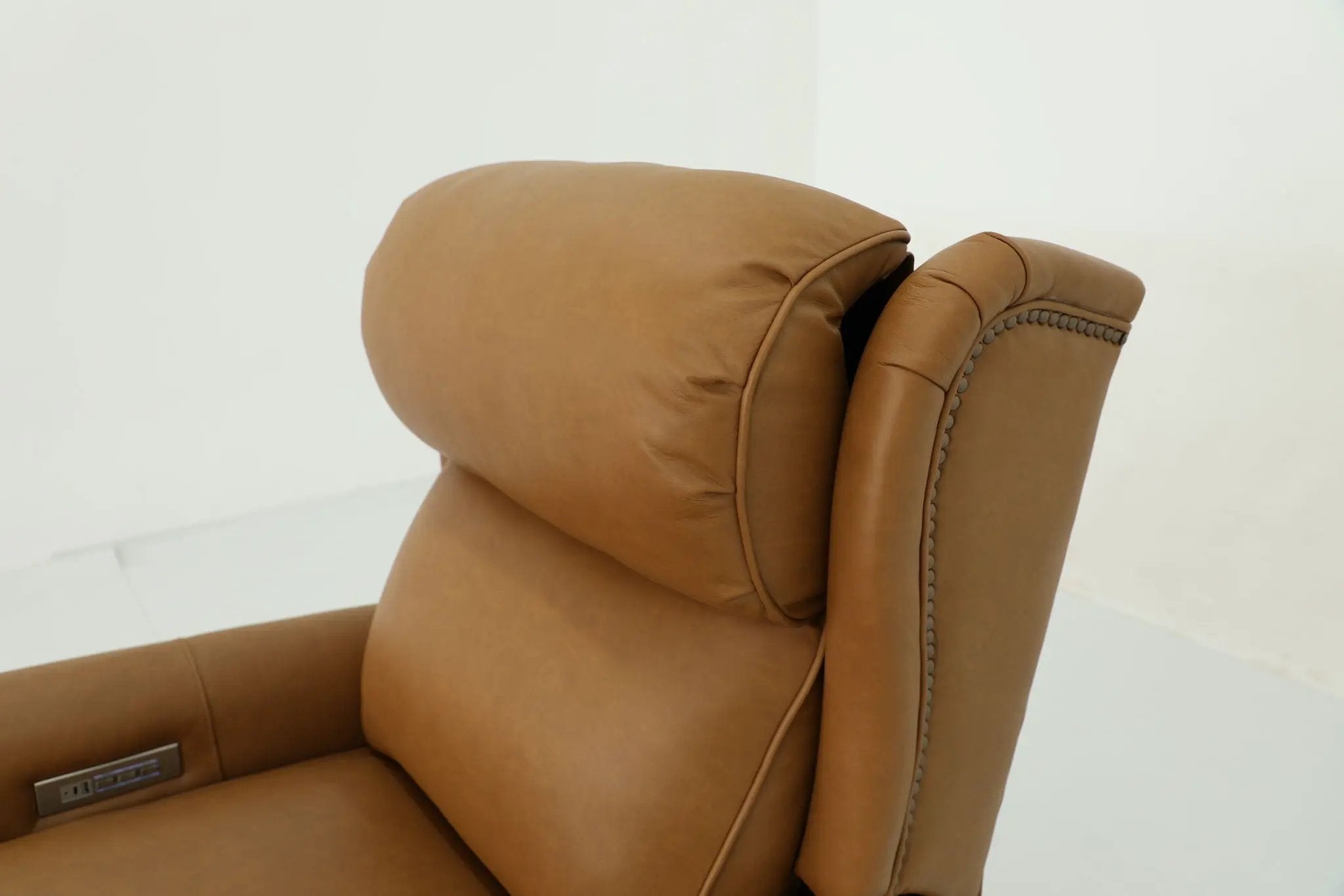 Gabby - Power Recliner With Power Recline, Power Headrest And Power Lumbar by Unique Piece Furniture