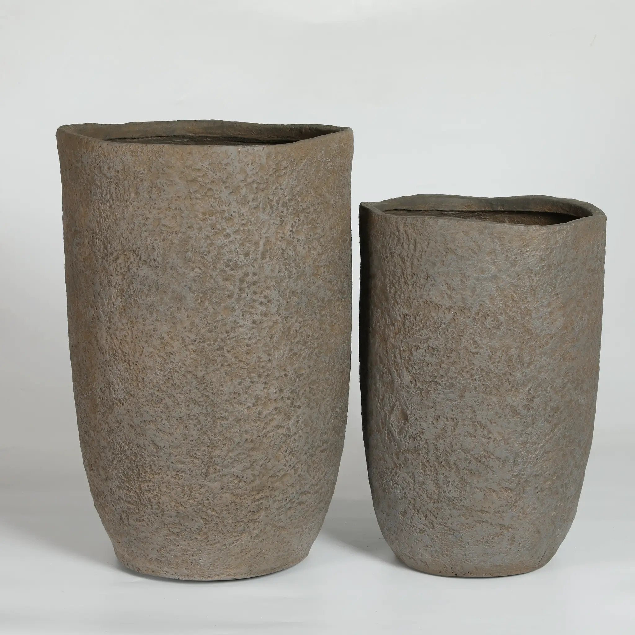 Round Concrete Planter Set of 2 by HouseOfZazla