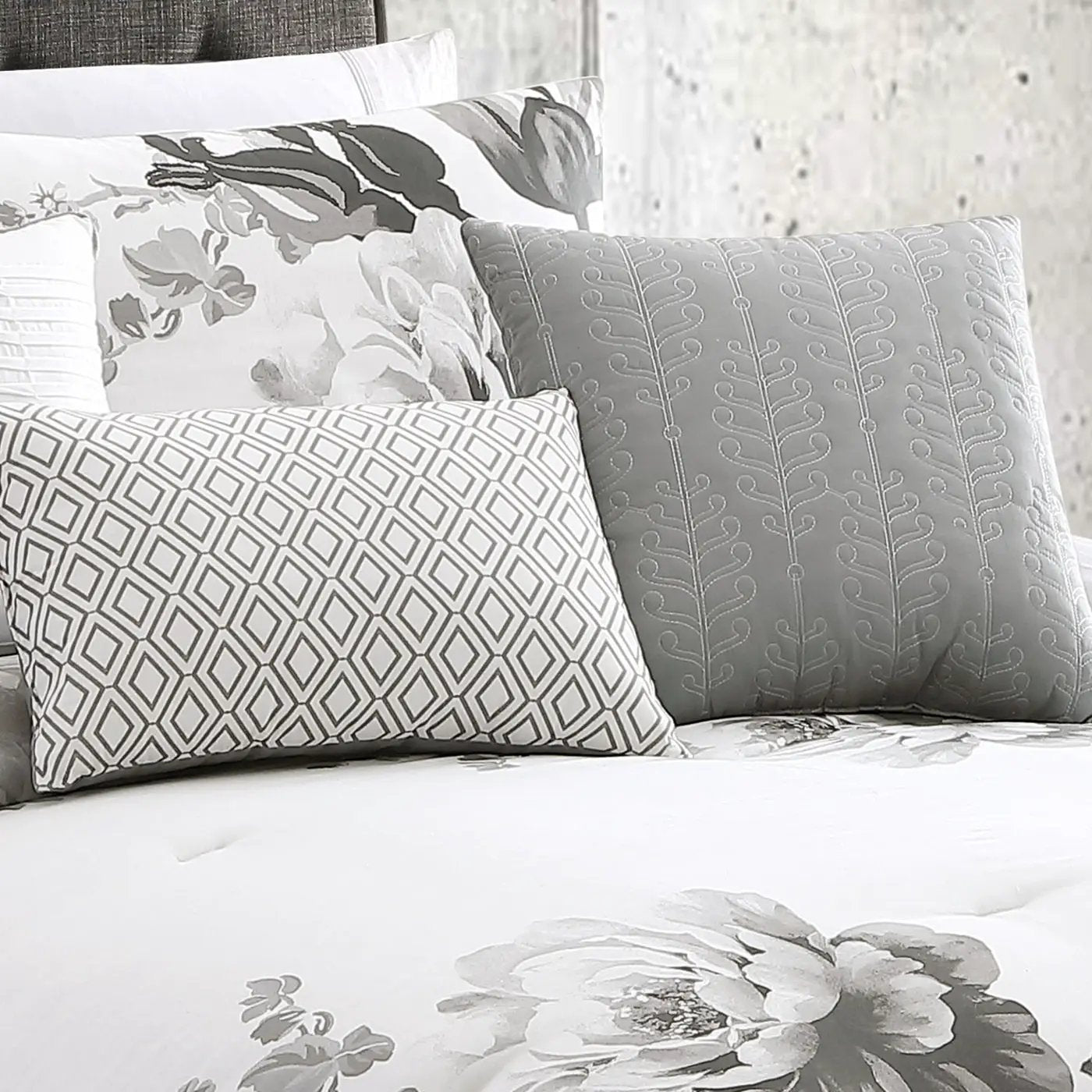 Ridgely 7 Pc Watercolor Black and White Floral Comforter Set by HouseOfZazla