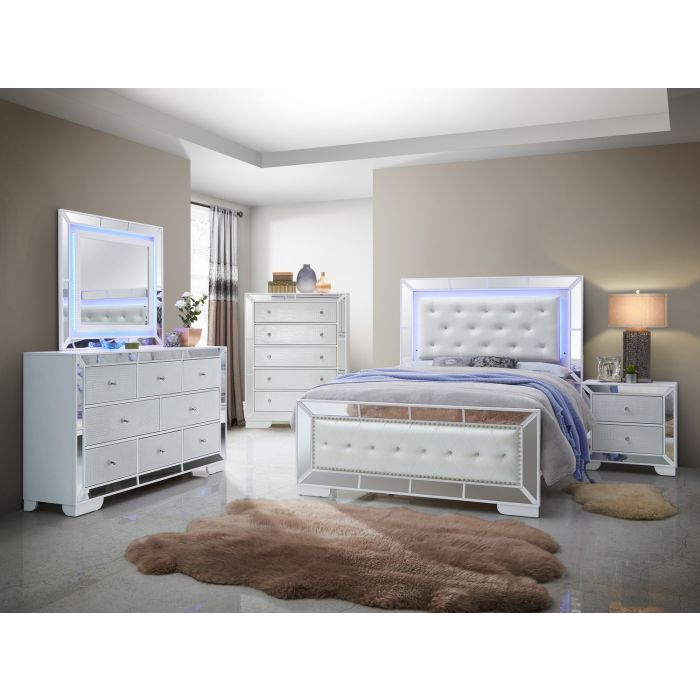 Modern Contemporary Panel Bed with Diamond Tufted Headboard - White, photo 5 of 5