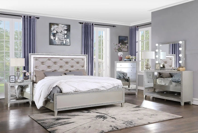 Sliverfluff - Bed by Unique Piece Furniture