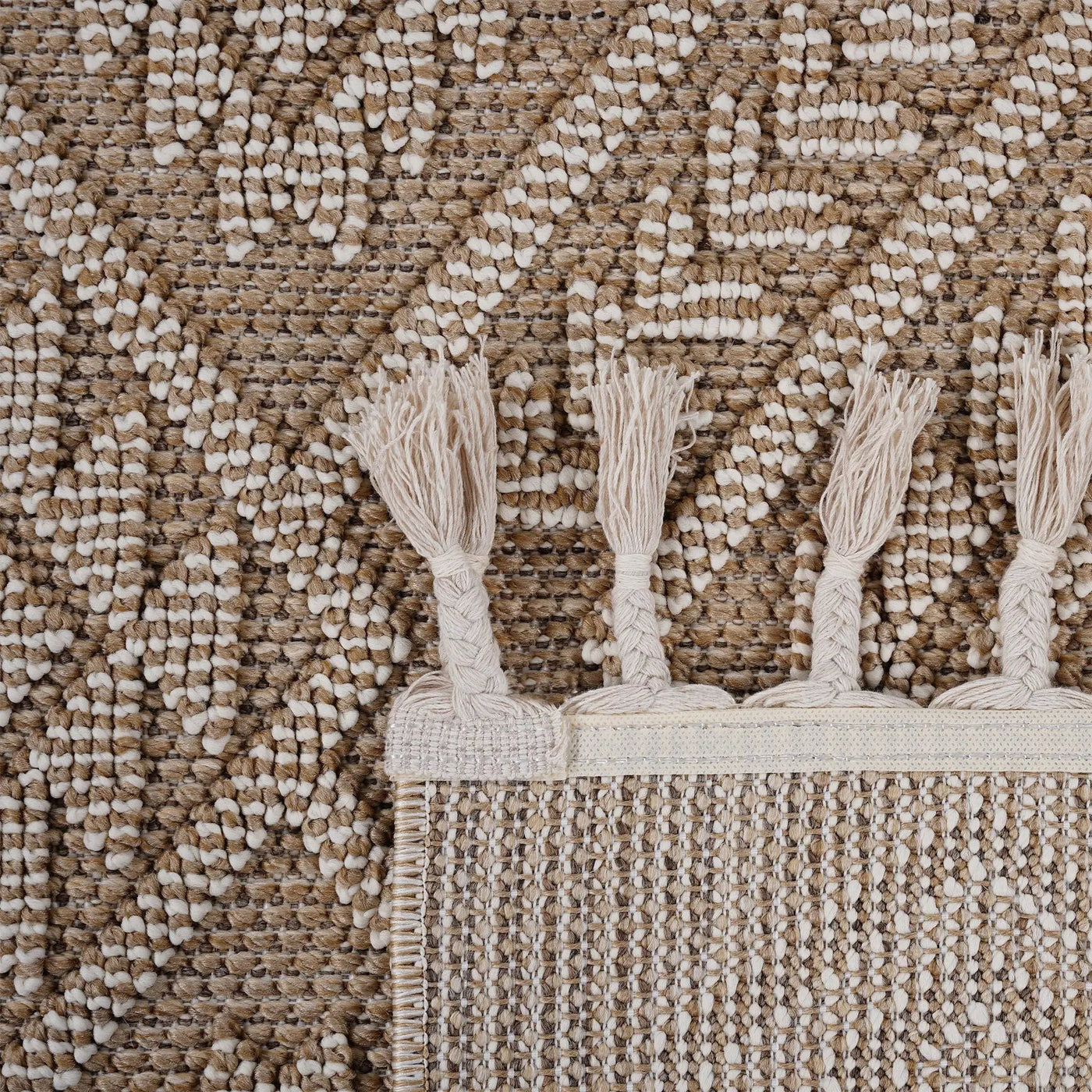 Guros - Traditional Indoor / Outdoor Area Rug by HouseOfZazla