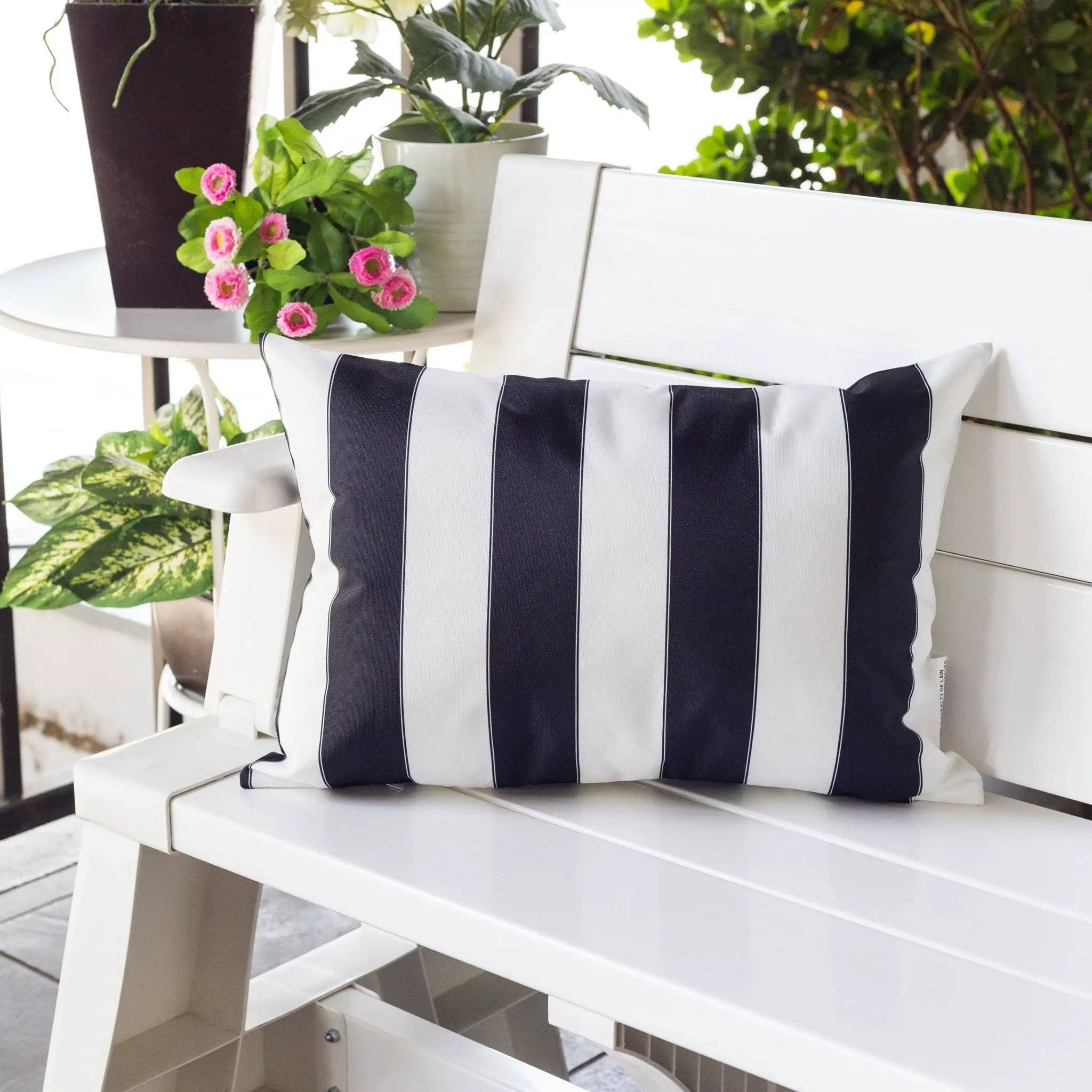 Horizon - Stripe Pillow Outdoor & Indoor - Black by HouseOfZazla