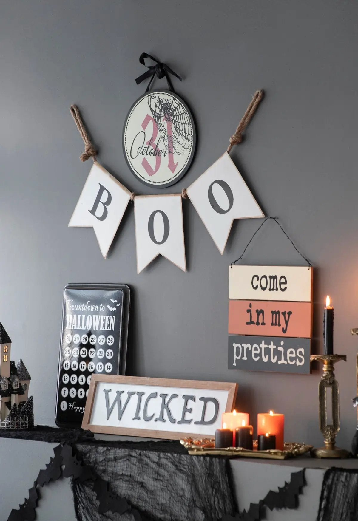 Set of 2, 12x12" Halloween Circle Sign by HouseOfZazla