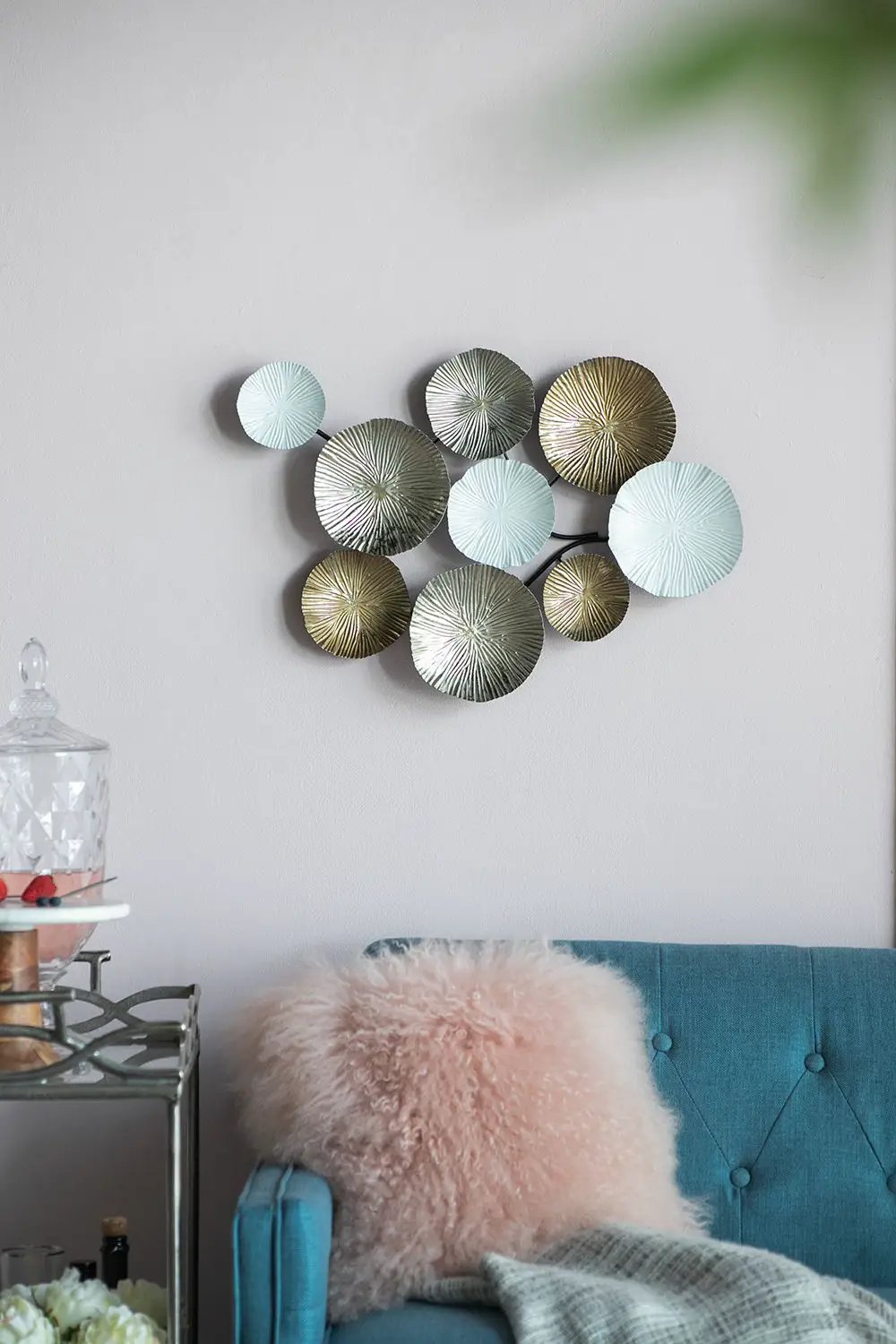 Contemporary Metal Wall Decor Accent - Golden / White by HouseOfZazla