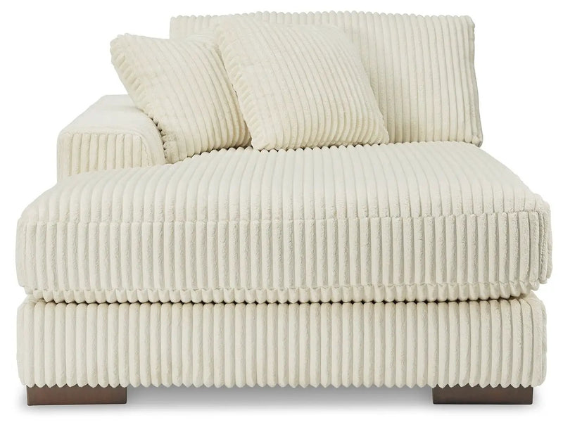 Lindyn - Sectional by Unique Piece Furniture