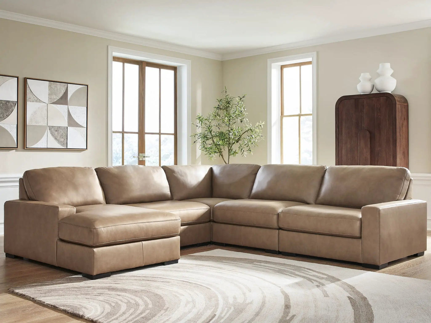 Veronella - Sectional by Unique Piece Furniture
