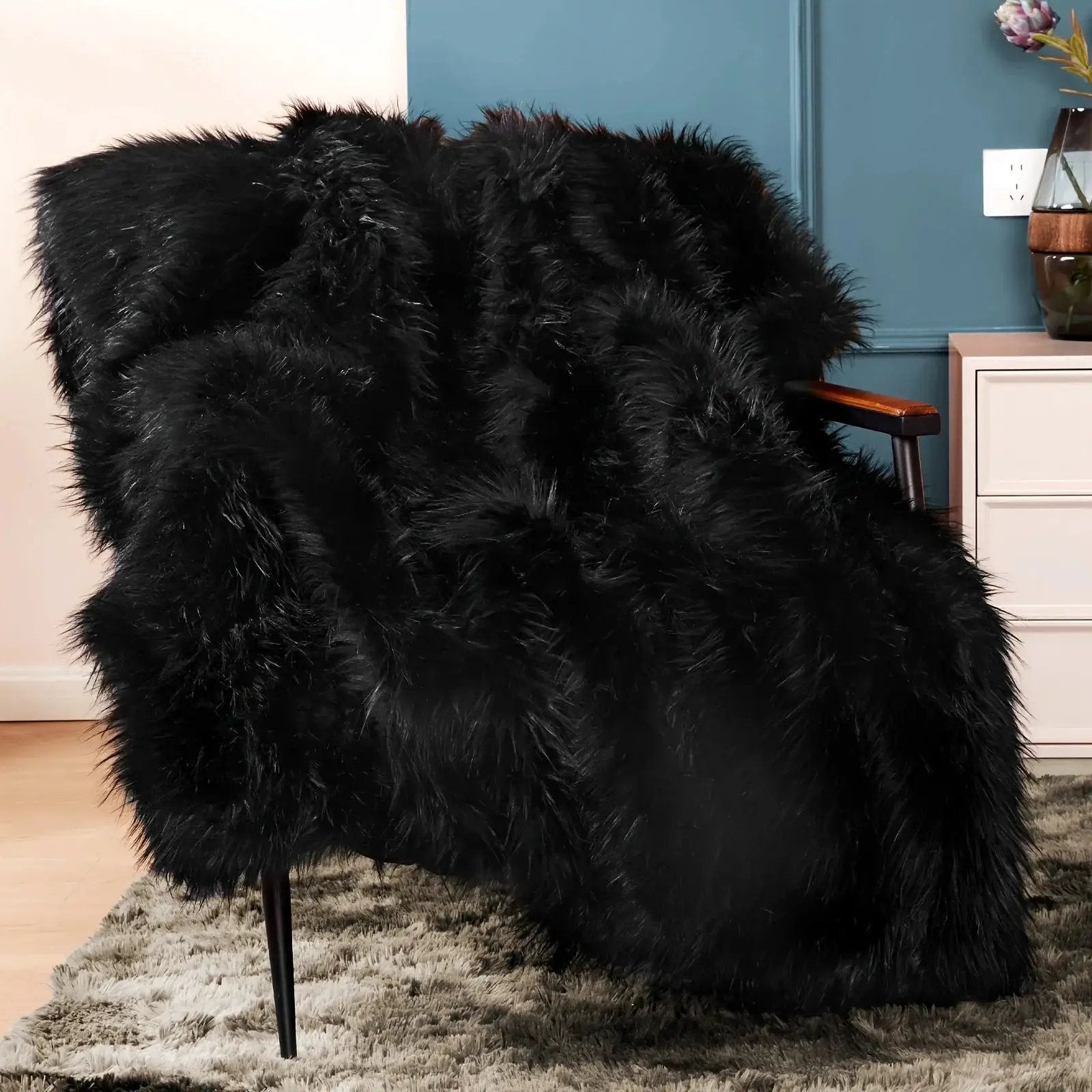 Faux Fur Blanket - Super Soft 1000GSM 60x80 by House Of Avana