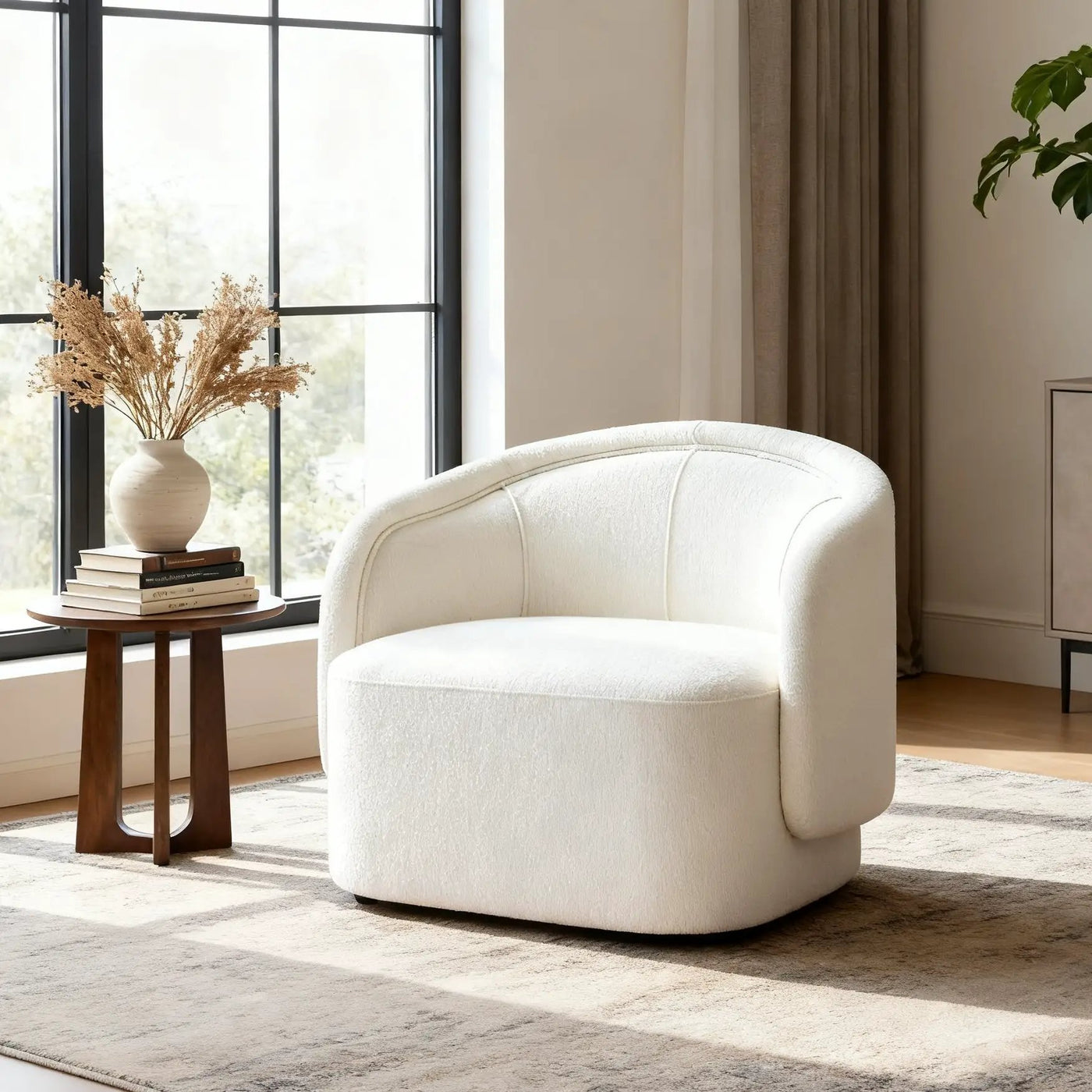 Amanda Chair by HouseOfZazla