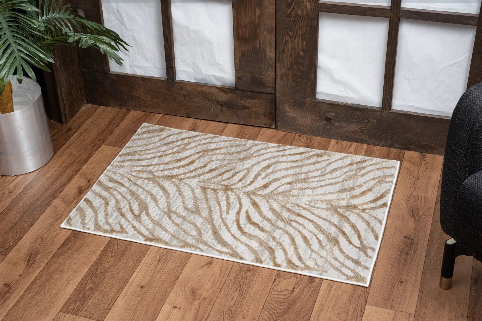 Elegance - 5'3" X 7'3" Area Rug - Gold by HouseOfZazla