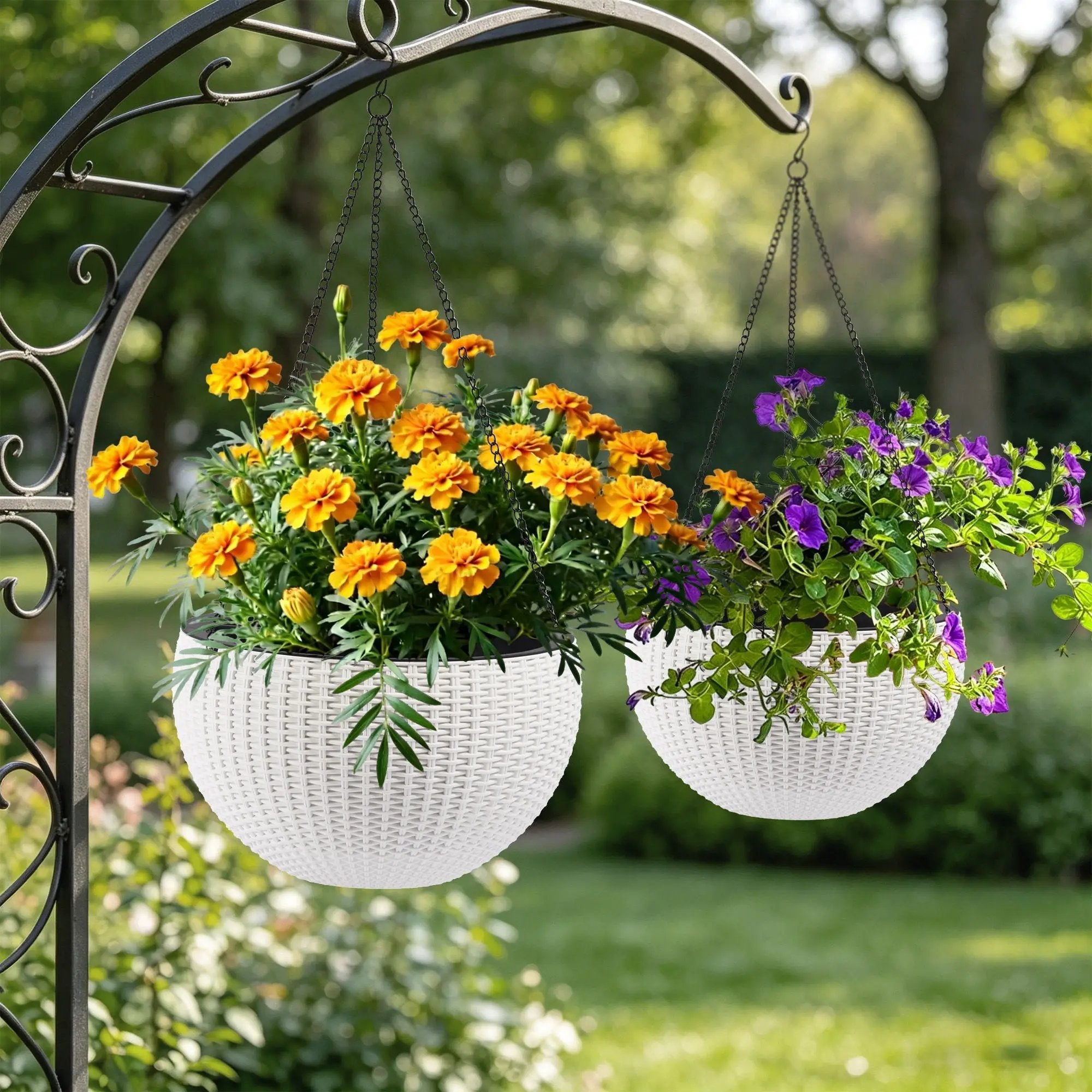 Self Watering Hanging Planter by HouseOfZazla
