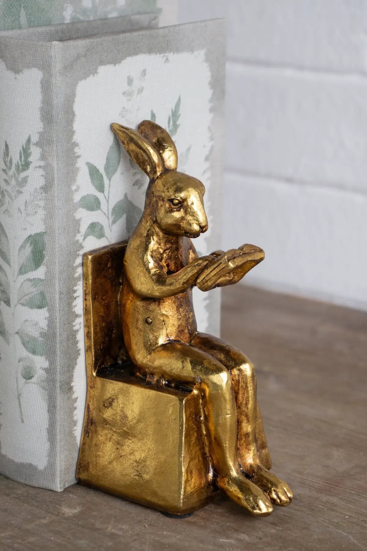 3.9x2.8x6.9' Sitting Rabbit Bookends With Antique Gold Finish by HouseOfZazla