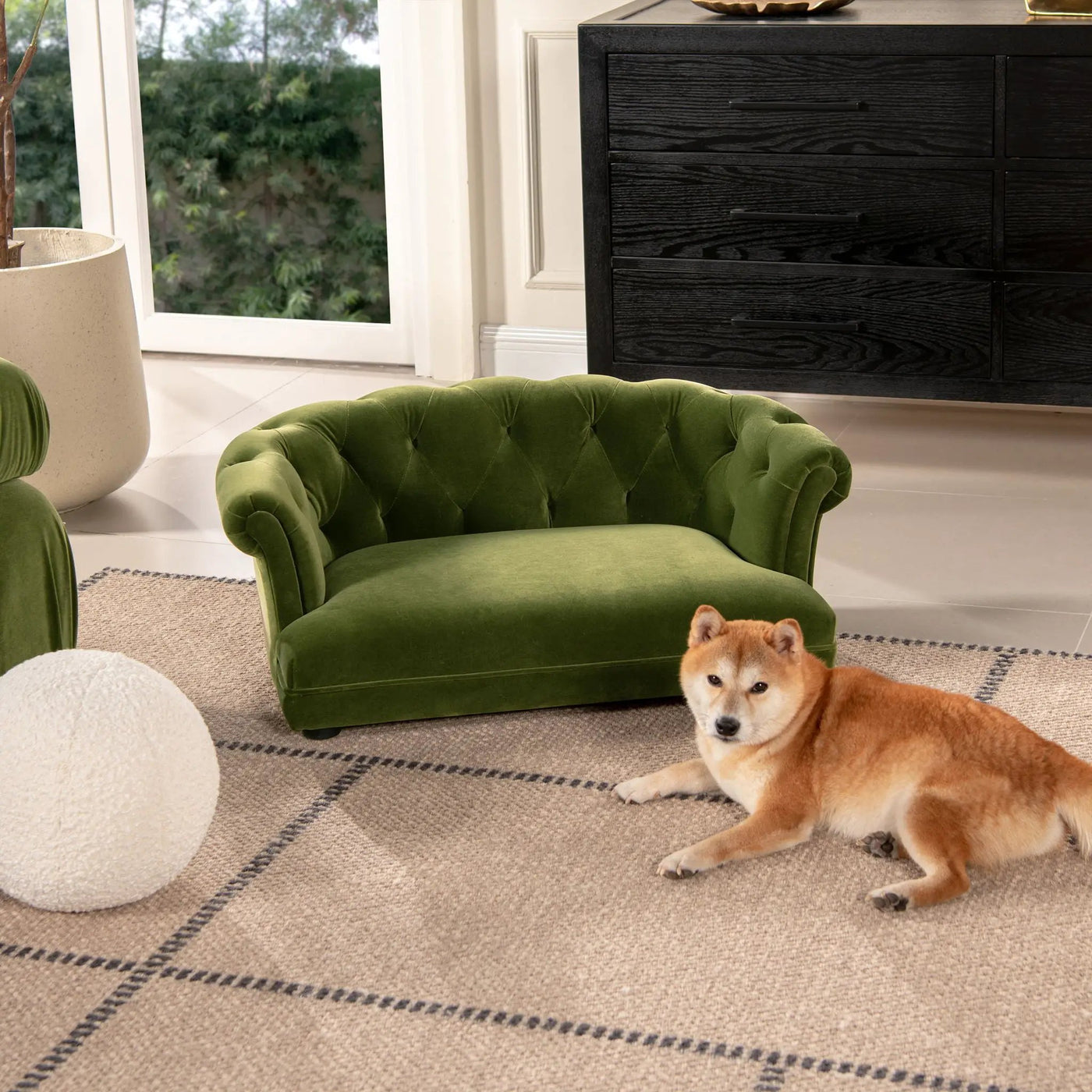 Kiki - Chesterfield Dog Sofa Bed Medium by HouseOfZazla
