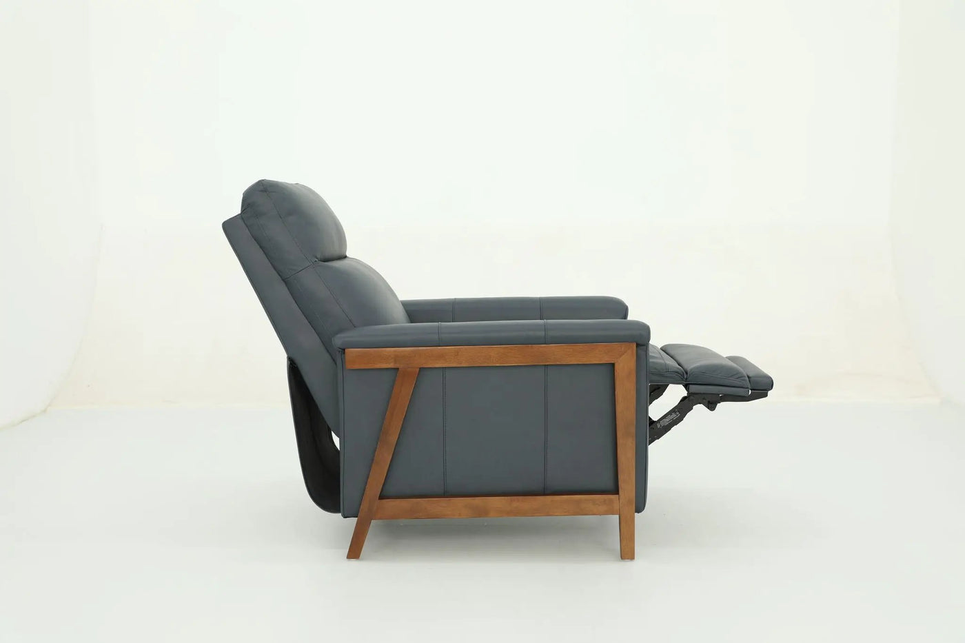 Lewiston - Push Thru The Arm Recliner by Unique Piece Furniture