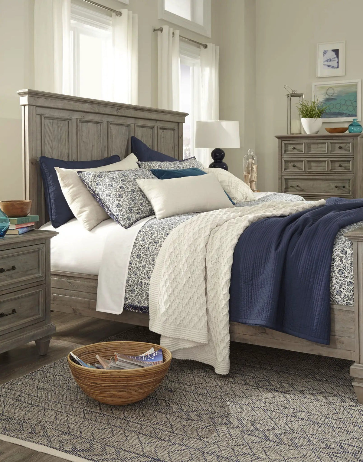 Lancaster - Complete Panel Bed, photo 7 of 7