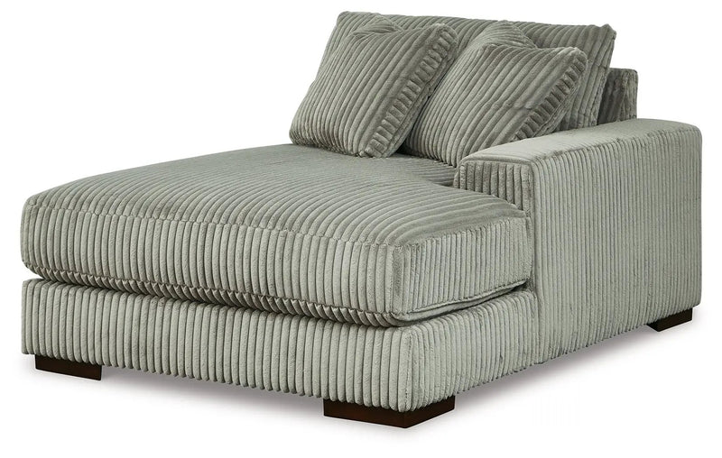 Lindyn - Sectional by Unique Piece Furniture