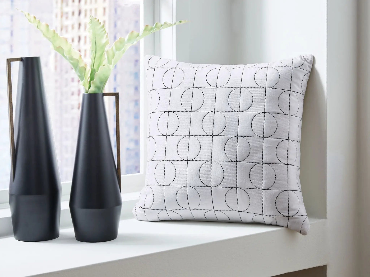 Kydner - Pillow by Unique Piece Furniture