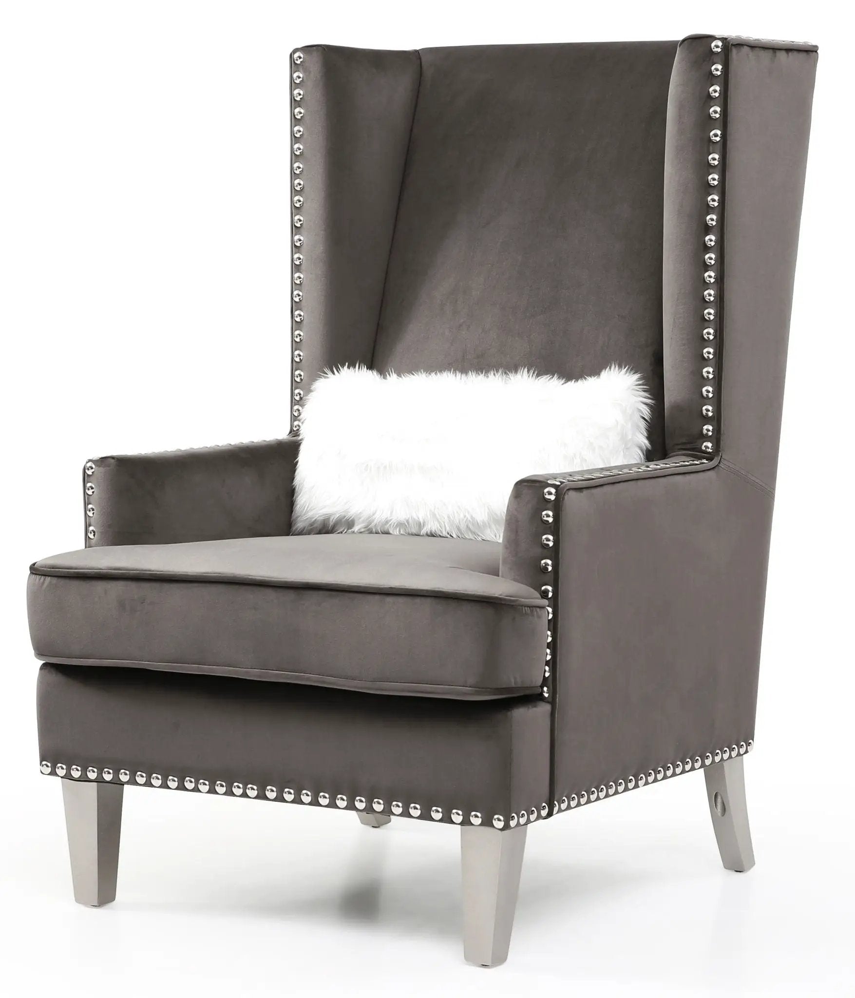 Elegant Traditional Accent Chair by HouseOfZazla