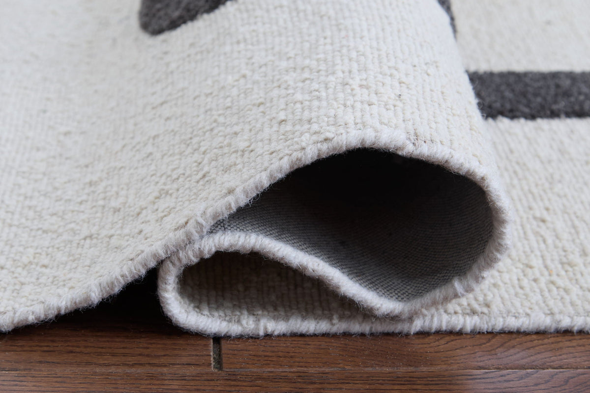 Davismour - Rug, photo 8 of 8