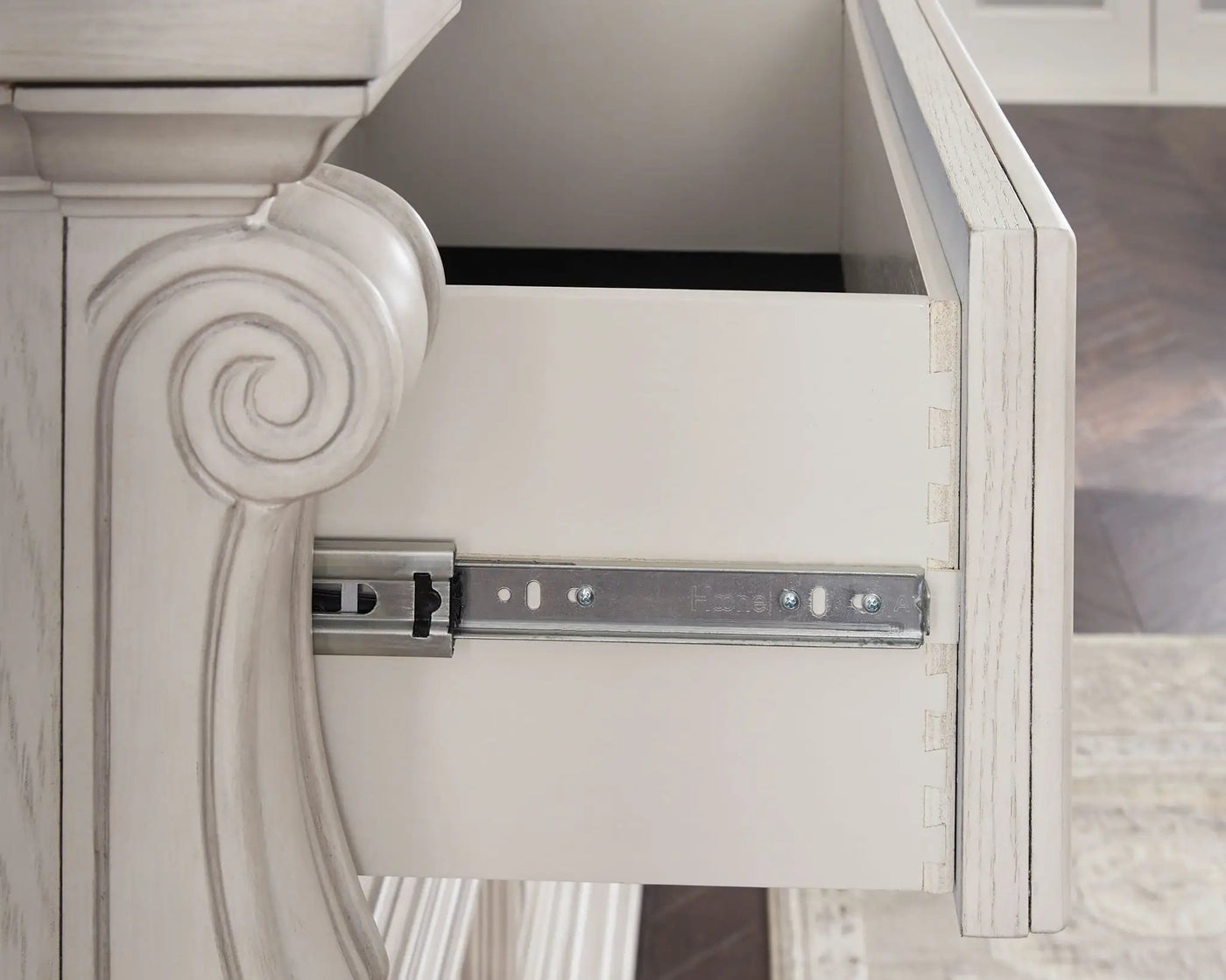 Bruchandi - Dresser by Unique Piece Furniture