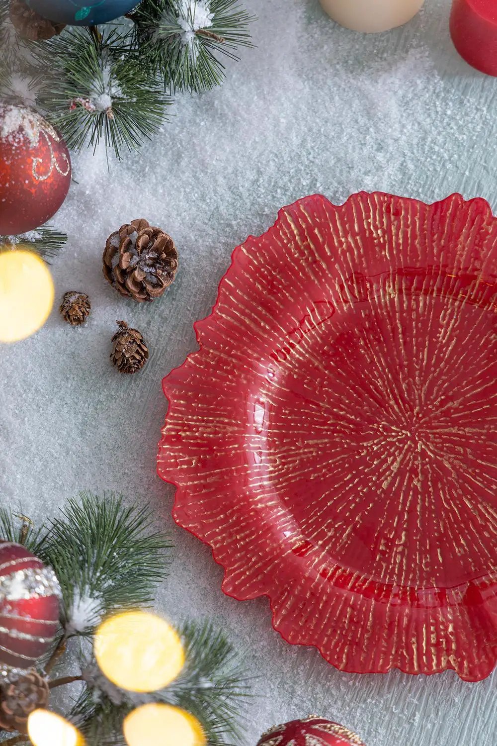 Plastic Charger Plate (Set of 8) by Unique Piece Furniture