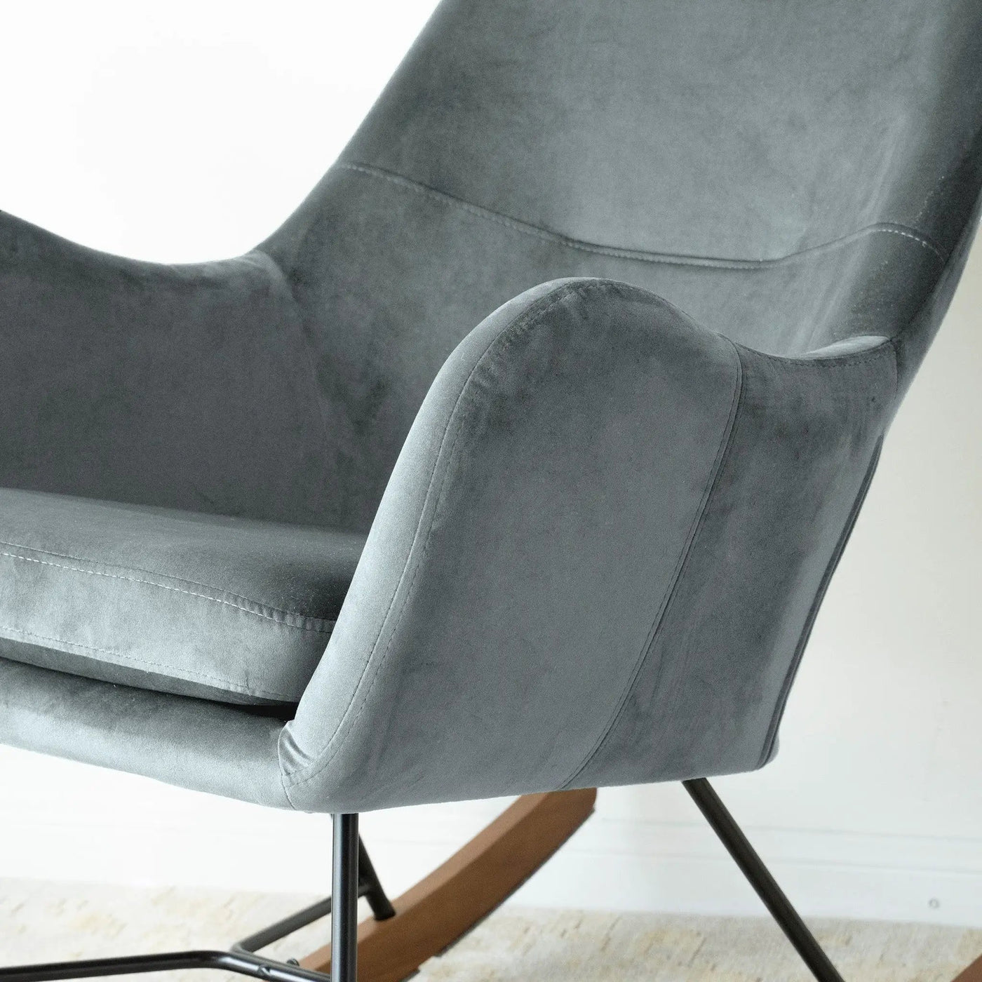 Chel - Mid-Century Modern Rocking Chair by HouseOfZazla