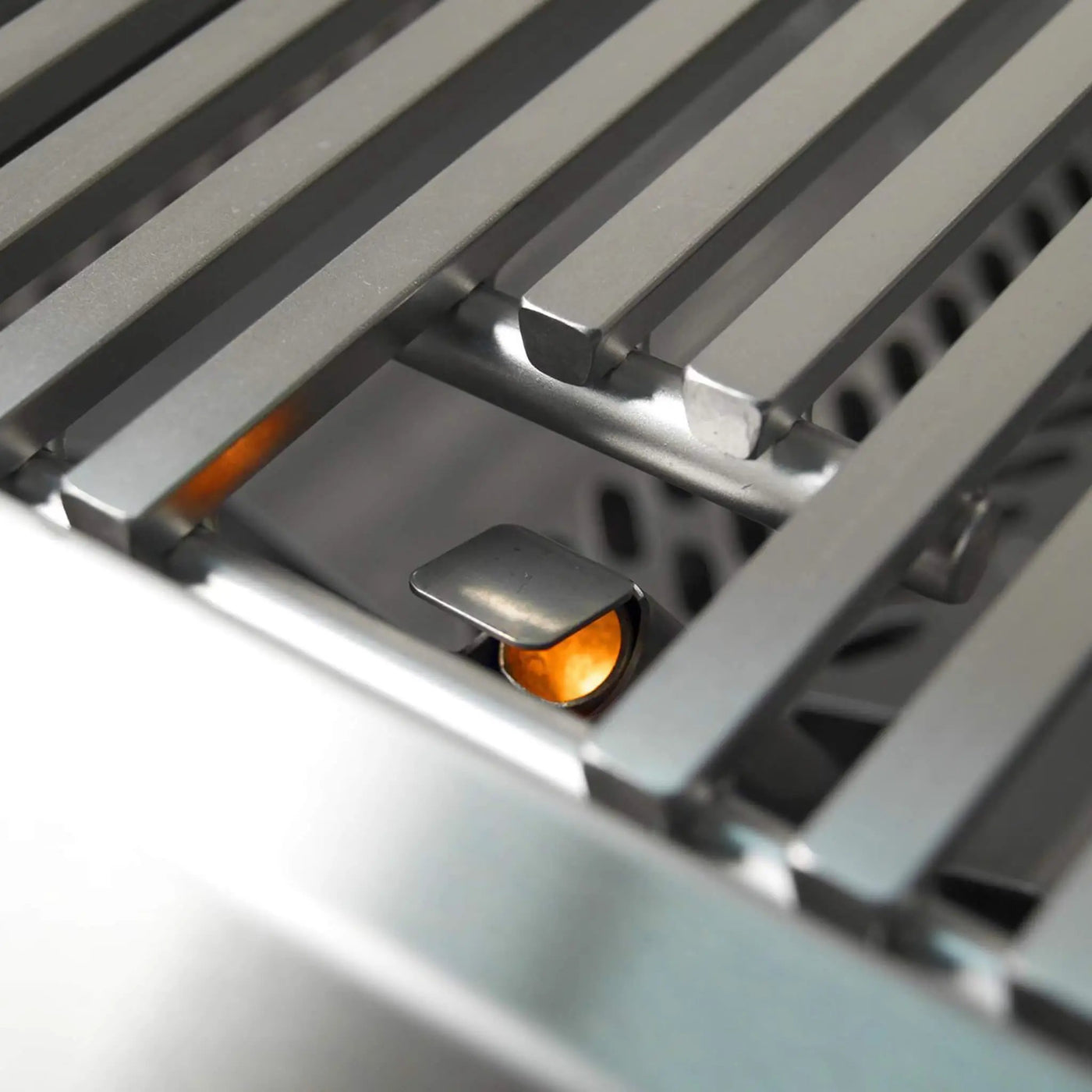 Fire Magic Choice Multi-User Built-In Grill With Analog Thermometer, 30" [CM540I-RT1N/P] (SAK91748) by SAKSBY WHOLESALE