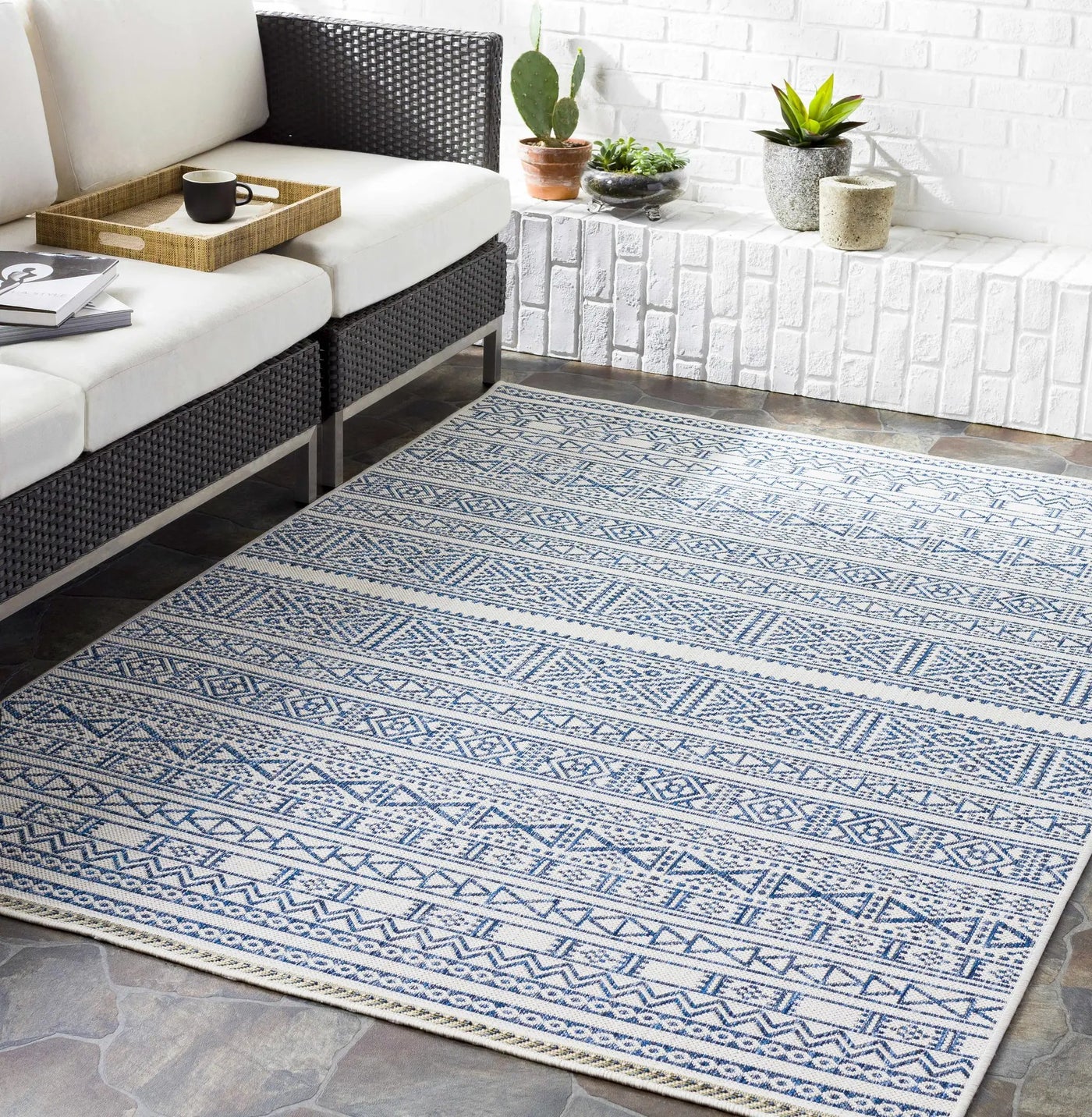 Freshwater White&Blue Outdoor Rug - Clearance by Boutique Rugs