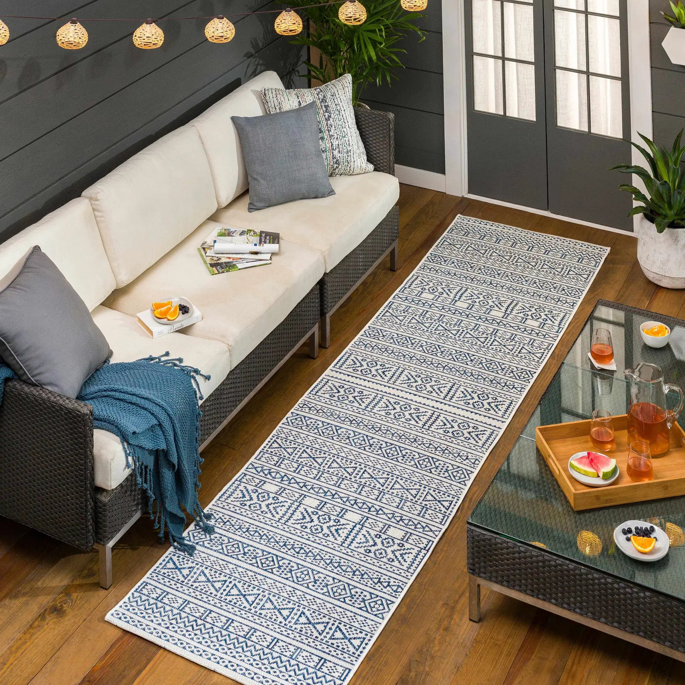 Freshwater White&Blue Outdoor Rug - Clearance by Boutique Rugs