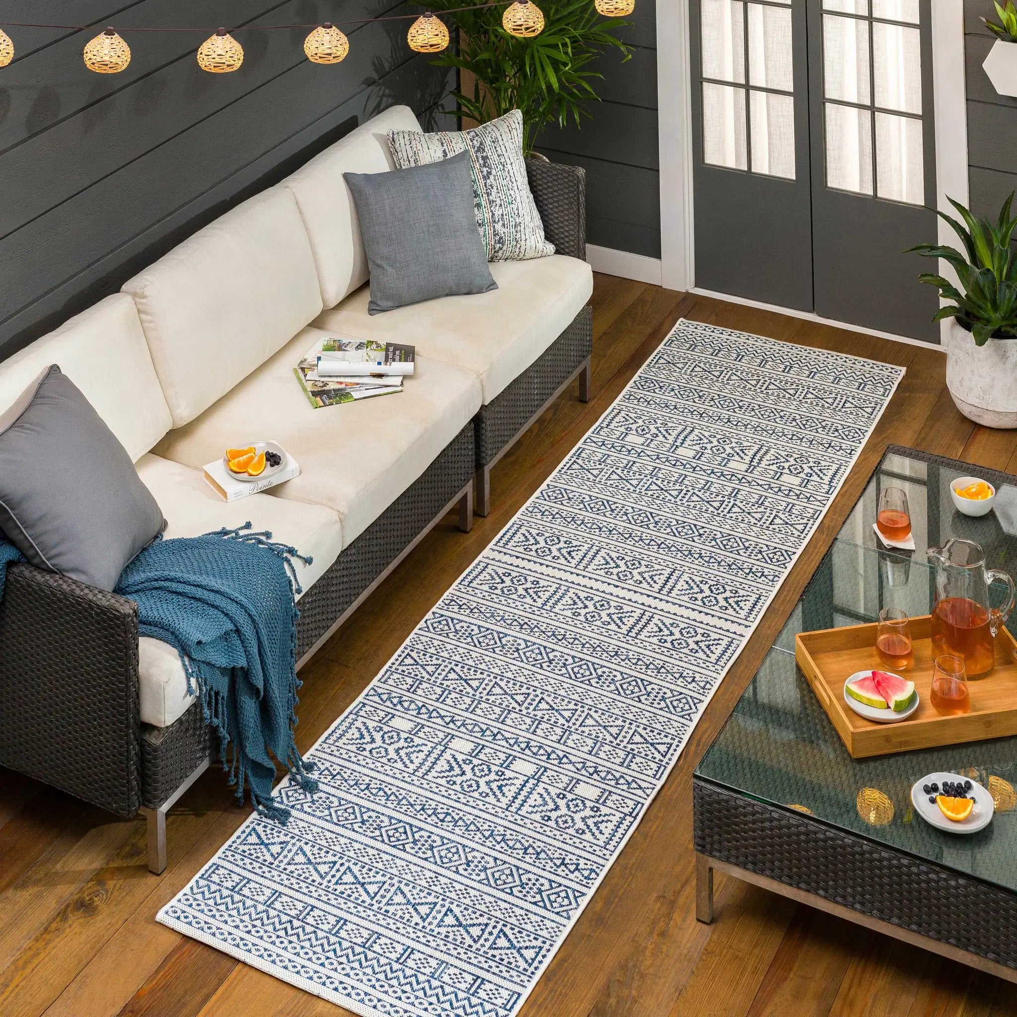 Freshwater White&Blue Outdoor Rug - Clearance by Boutique Rugs