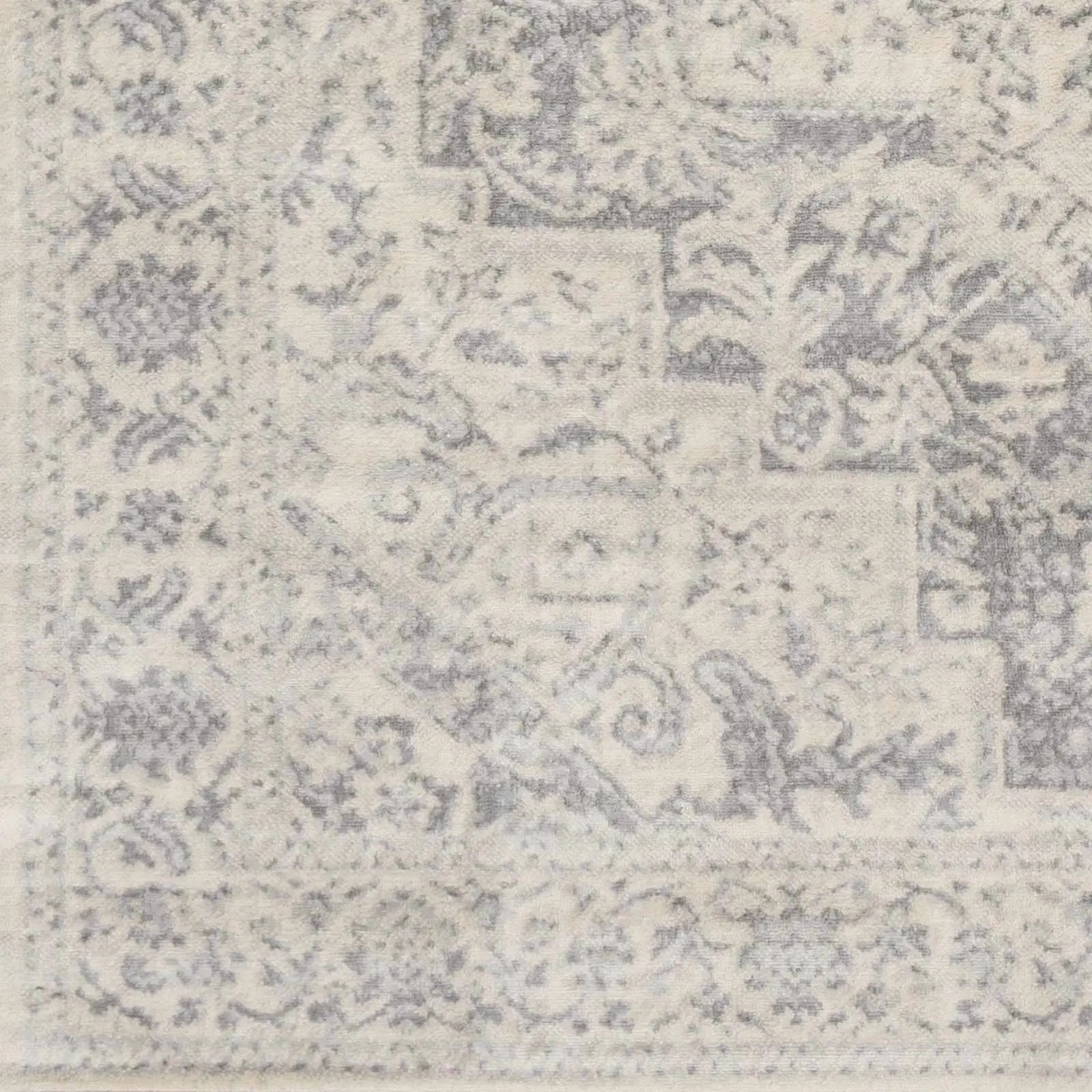 Guildhall Area Rug - Clearance by Boutique Rugs