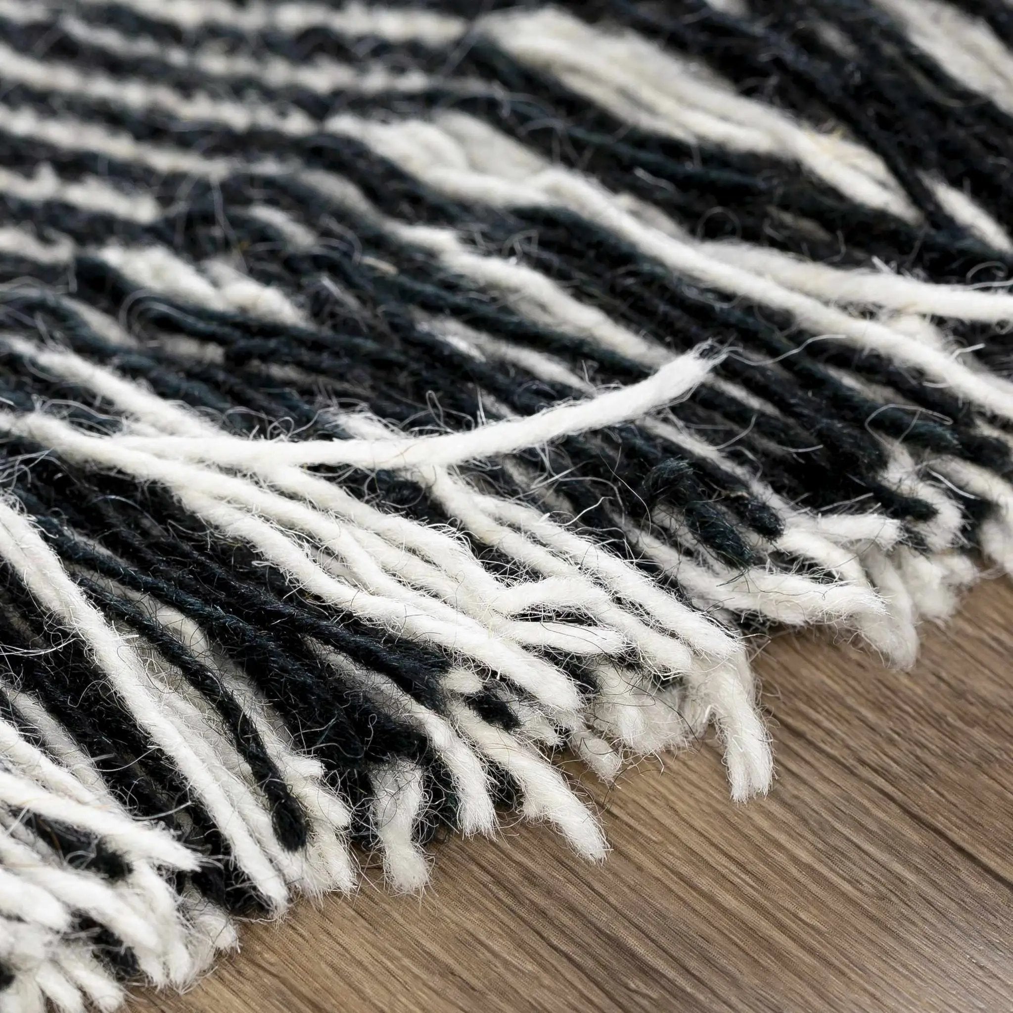 Eaglesham Black&White Flatweave Tassel Wool Rug - Clearance by Boutique Rugs
