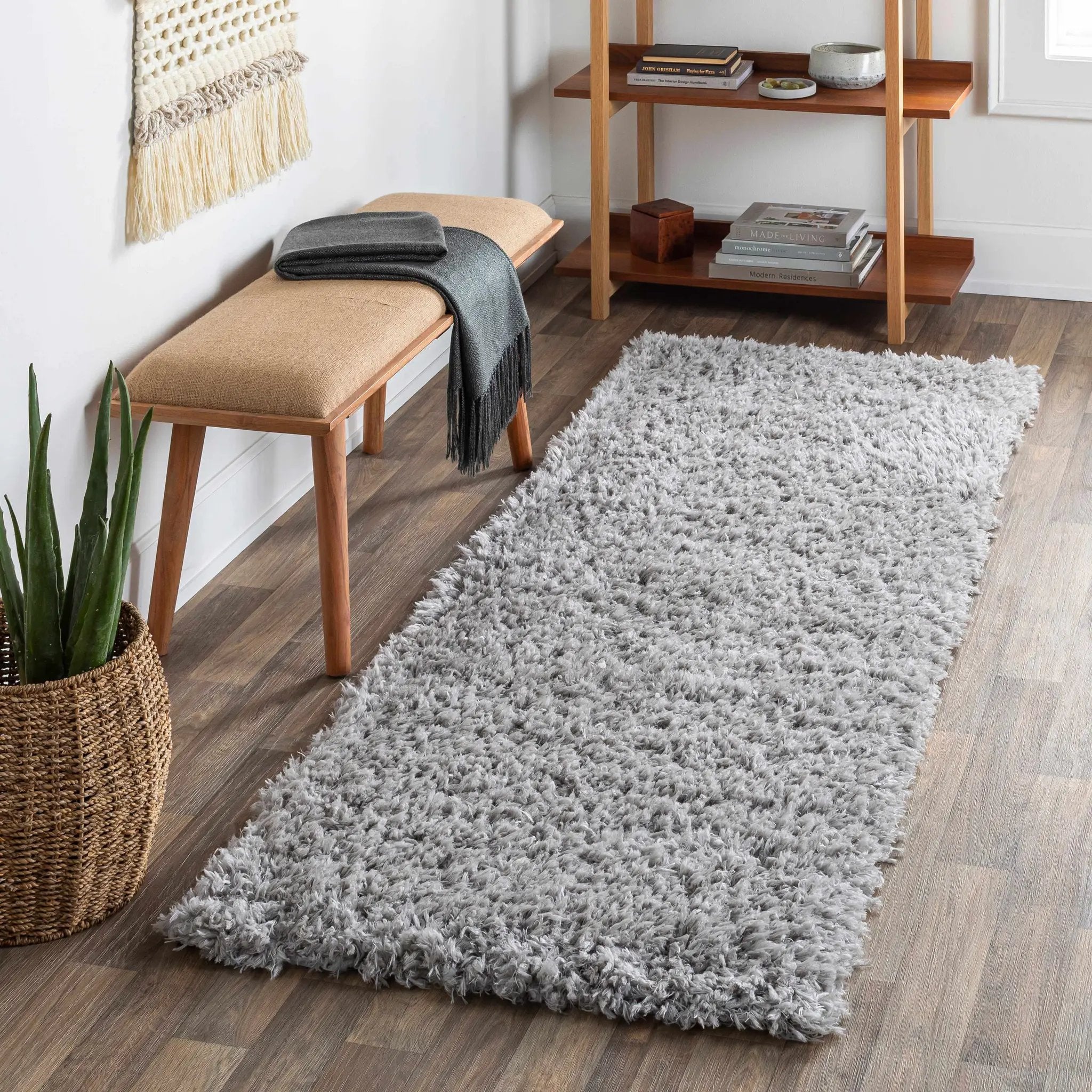 Siari Solid Medium Gray Shag Rug by Boutique Rugs