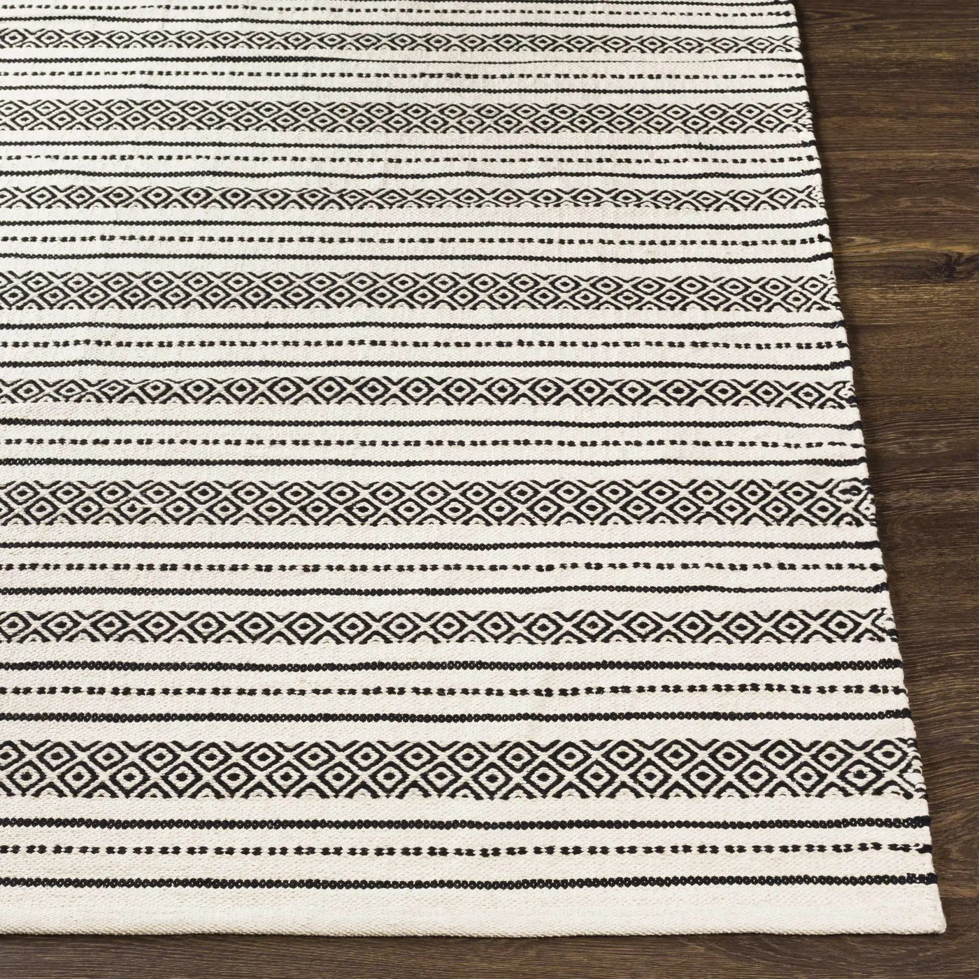 Hagnaya Area Carpet - Clearance by Boutique Rugs