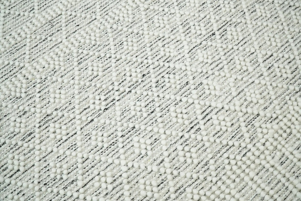 Modern Geometrical White Dhurrie Wool Area Rug by The Rug Decor