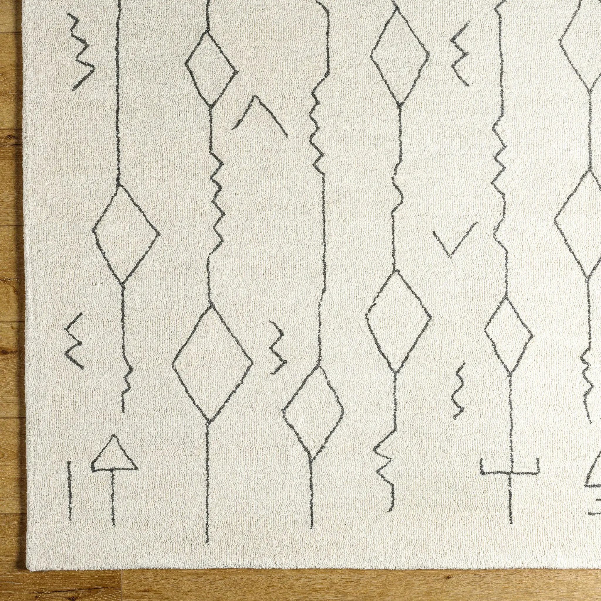Hanny Area Rug - Clearance by Boutique Rugs