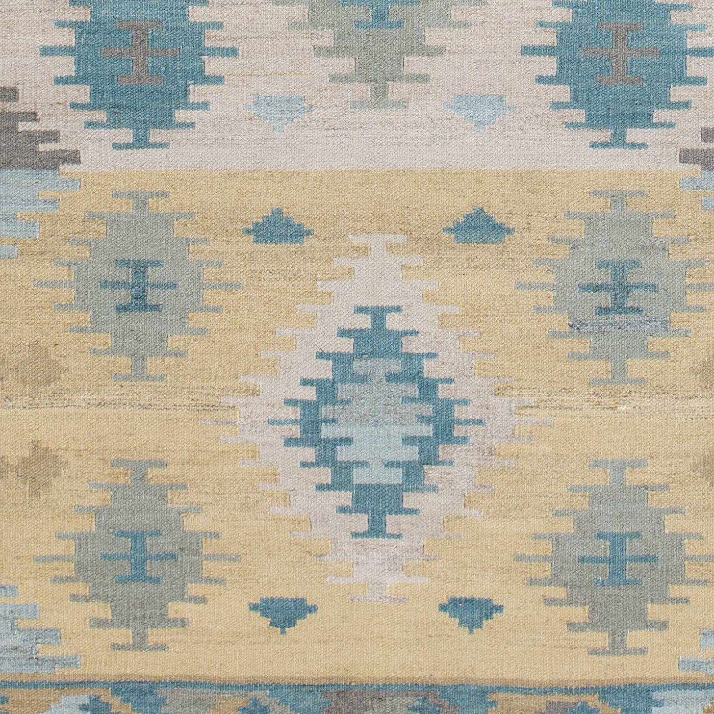 Heth Carpet - Clearance by Boutique Rugs
