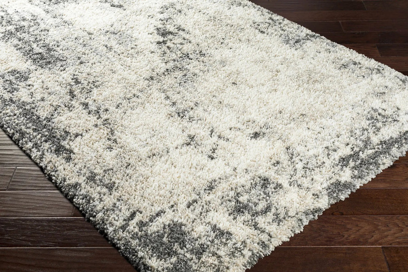 Hilotongan Plush Abstract Area Rug by Boutique Rugs
