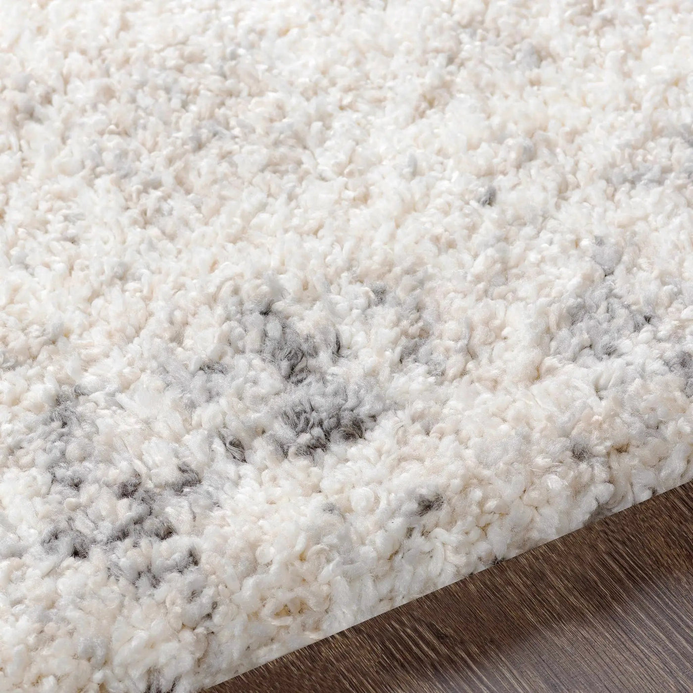 Hilotongan Plush Abstract Area Rug by Boutique Rugs